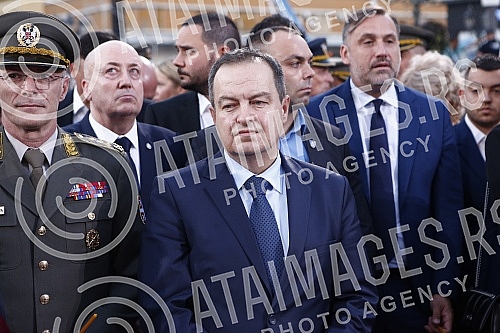 The state manifestation dedicated to the memory of all martyred and exiled Serbs on the occasion of the 27th anniversary of the military action Storm, this year was held in Novi Sad on Freedom Square.Drzavna manifestacija posvecena secanju na sve st