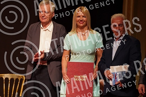 The ceremonial presentation of the 51st Golden Beocug Award and the Charter was held on the Grand Stage of the National Theater.Svecano urucenje 51. nagrade Zlatni Beocug i Povelje odrzano je  na Velikoj sceni Narodnog pozorista.