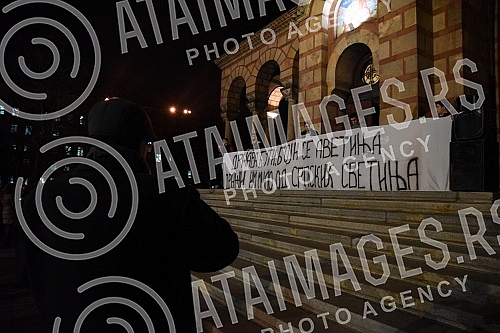 Support Meeting for Serbs and the Serbian Orthodox Church in Montenegro in front of Church of St. Mark.
Skup podrske Srbima i SPC u Crnoj Gori ispred crkve Svetog Marka. Support Meeting for Serbs and the Serbian Orthodox Church in Montenegro in front of Church of St. Mark.
Skup podrske Srbima i SPC u Crnoj Gori ispred crkve Svetog Marka.