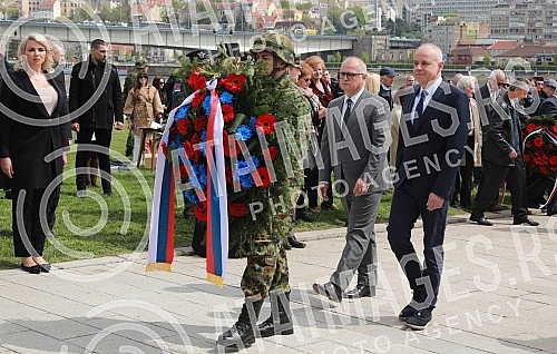 A state ceremony dedicated to the National Day of Remembrance of the Republic of Serbia for the victims of the Holocaust, genocide and other victims of fascism was held on the Coast of Jasenovac Victims.
Drzavna ceremonija posvecena obelezavanju nac A state ceremony dedicated to the National Day of Remembrance of the Republic of Serbia for the victims of the Holocaust, genocide and other victims of fascism was held on the Coast of Jasenovac Victims.
Drzavna ceremonija posvecena obelezavanju nac
