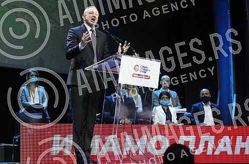 The Assembly of the Party of Freedom and Justice is being held in Kombank Hall.
U Kombank dvorani se odrzava Skupstina Stranke slobode i pravde. The Assembly of the Party of Freedom and Justice is being held in Kombank Hall.
U Kombank dvorani se odrzava Skupstina Stranke slobode i pravde.