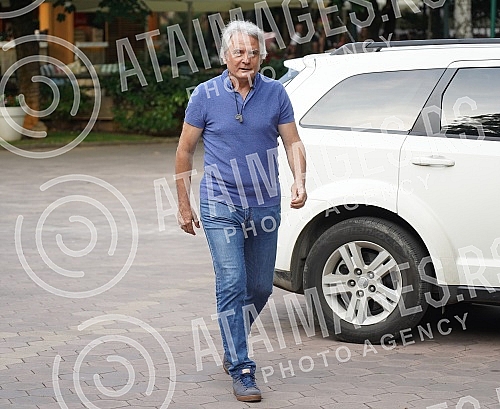The fourth donor council of the Humanitarian Organization of Serbs for Serbs was organized in the restaurant Topciderac.Cetvrto donatorsko vece Humanitarne organizacije Srbi za Srbe  organizovano je u restoranu Topciderac.