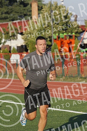 The handball players of Crvena zvezda Grundfos are preparing in Ub, where in the coming days they will play a friendly match against the hosts Ub.Rukometasi Crvene zvezde Grundfos su na pripremama u Ubu, gde ce u narednim danima odigrati jednu prij