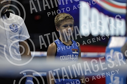 Celebrating World Boxing Day with a class of Roy Jones Jr. at Republic Square.Obelezavanje Svetskog dana boksa uz cas Roj Dzonsa Juniora na Trgu republike.
