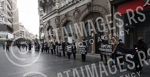 Women in black organized a stand in black and silence in Knez Mihailova street, in front of the Russian tsar, from 3.48 pm, on the occasion of the 28th anniversary of the crime in Strpci.
Zene u crnom organizovale su stajanje u crnini i cutanje u Kn Women in black organized a stand in black and silence in Knez Mihailova street, in front of the Russian tsar, from 3.48 pm, on the occasion of the 28th anniversary of the crime in Strpci.
Zene u crnom organizovale su stajanje u crnini i cutanje u Kn