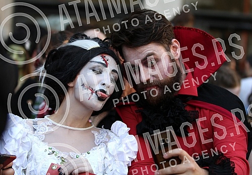 Zombie Walking in Belgrade as an announcement for the Festival of Serbian Film of Fantasy.
Zombi setnja u Beogradu kao najava za Festival srpskog filma fantastike Zombie Walking in Belgrade as an announcement for the Festival of Serbian Film of Fantasy.
Zombi setnja u Beogradu kao najava za Festival srpskog filma fantastike