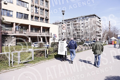 In front of the main entrance of the Police Administration for the city of Belgrade, a gathering called 
