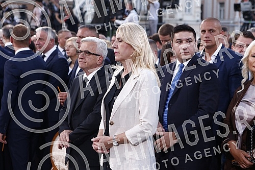 The state manifestation dedicated to the memory of all martyred and exiled Serbs on the occasion of the 27th anniversary of the military action Storm, this year was held in Novi Sad on Freedom Square.Drzavna manifestacija posvecena secanju na sve st