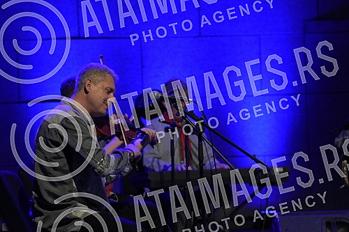 The Tourist Organization of Nis organized a free concert of Biljana Krstic and the Bistrik Orchestra entitled The Scent of Heritage at the Low Fortress on the occasion of the celebration of the city's glory of St. Emperor Constantine and Empress Hele