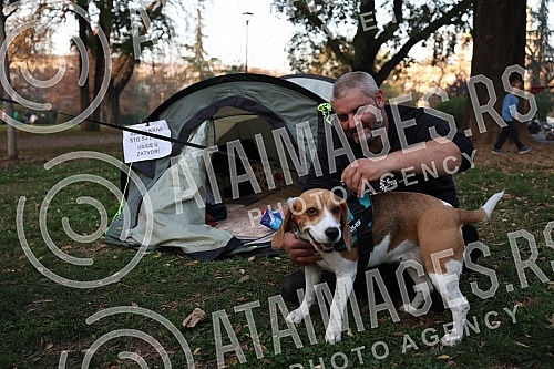 The protest march called No return from Smederevska Palanka to Belgrade arrived in front of the presidency building on October 30, but it does not end there and will continue until someone accepts the activists' demands.Protestni mars pod nazivom N