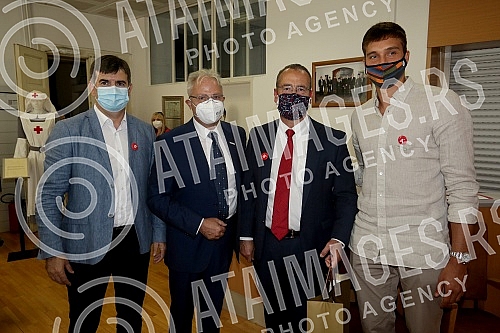 For the tenth time, the US Embassy in Serbia, in cooperation with the  Red Cross of Serbia, marked the anniversary of the tragic attacks on New York and Washington by organizing an action of voluntary blood donation.Ambasada SAD u Srbiji je po deset