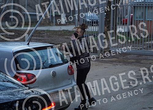 The First Basic Court in Belgrade today lifted the custody of rapper Stefan Djuric Rasta, in which he has been since October 3, 2020, after the police found drugs in his possession. Prvi osnovni sud u Beogradu ukinuo je danas pritvor reperu Stefanu