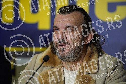 Aca Lukas and the author's team organized a press conference with irregularities at the Hype studio at the Belgrade Fair at the 