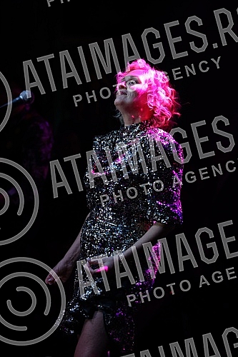 One of the most luxurious voices of the regional music scene, Vanna held her first solo concert in Belgrade in the BitefArtCafe club as part of the tour called 