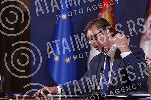 The President of Serbia, Aleksandar Vucic, held a press conference where he announced the name of the representative for the composition of the new Government and spoke about other topics - electricity, gas and Kosovo and Metohija.Predsednik Srbije 