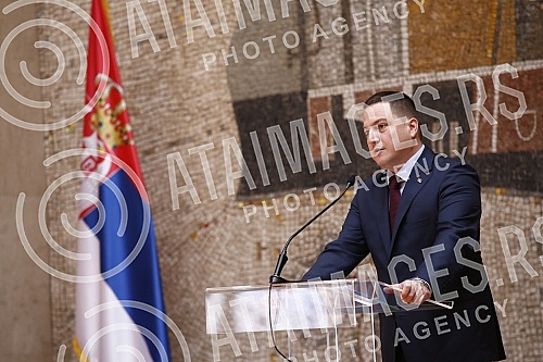 A ceremony was held at the Palace of Serbia on the occasion of awarding scholarships for doctoral students and their inclusion in scientific research.U Palati Srbija odrzana je svecanost povodom dodele ugovora o stipendiranju studenata doktorskih a