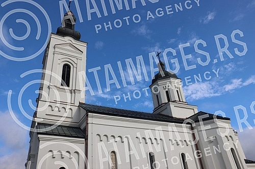 His Holiness Serbian Patriarch Mr. Porfirije led the liturgy in Jasenovac, in the monastery of St. John the Baptist, and this event is traditionally organized by the Eparchy of the Slavonic SPC under the name 