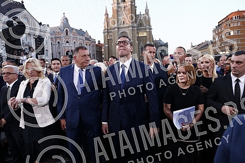 The state manifestation dedicated to the memory of all martyred and exiled Serbs on the occasion of the 27th anniversary of the military action Storm, this year was held in Novi Sad on Freedom Square.Drzavna manifestacija posvecena secanju na sve st