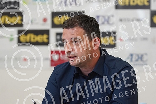 Promotion of the new head of the Cukaricki football club Dusan Kerkez and the first roll call of the team before the start of preparations for the upcoming 2022/23 season.Promocija novog sefa struke fudbalskog kluba Cukaricki Dusana Kerkeza i prva 