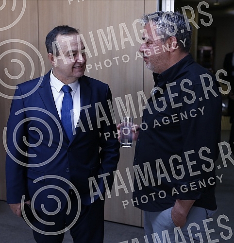 The European Union as a strategic choice conference was held at the Zira Hotel - the experiences of Serbia and Romania.U hotelu Zira odrzana je konferencija Evropska unija kao strateski izbor - iskustva Srbije i Rumunije