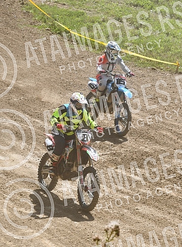A motocross competition was held at the MX Park Tresnjari track in Kraljevo.Na stazi MX park Tresnjari u Kraljevu odrzano je takmicenje u moto krosu.