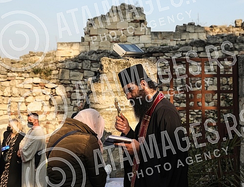 Orthodox believers in front of and in the Church of St. Petka on Kalemegdan on the occasion of the baptism of St. Petka. Pravoslavni vernici ispred i u Crkvi Svete Petke na Kalemegdanu povodom krsne slave Sveta Petka.
