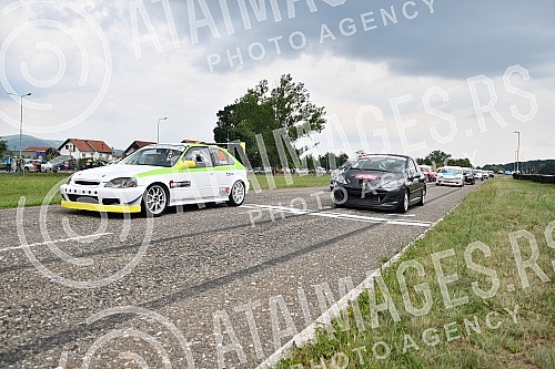 At the Kraljevo autodrome Beranovac, the National Championship in motoring on circular tracks called the Kings' Award 2022 was held.Na kraljevackom autodromu Beranovac odrzan je Nacionalni sampionat u automobilizmu na kruznim stazama pod nazivom Na