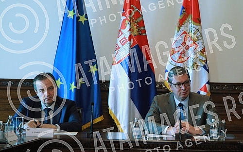 The President of the Republic of Serbia, Aleksandar Vucic, chaired a session of the National Security Council.
Predsednik Republike Srbije Aleksandar Vucic predsedavao je sednicom Saveta za nacionalnu bezbednost. The President of the Republic of Serbia, Aleksandar Vucic, chaired a session of the National Security Council.
Predsednik Republike Srbije Aleksandar Vucic predsedavao je sednicom Saveta za nacionalnu bezbednost.