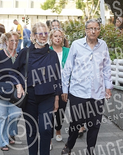 Promotion of the book by Zarko Lausevic Padre, idiot! was held at the Student Cultural Center.Promocija knjige Zarka Lausevica Padre, idiote! odrzana je u Studentskom kulturnom centru. 