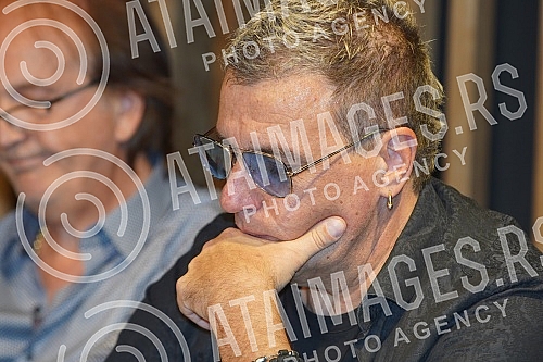 In the Kombank Hall, in the Jazz Canteen in Lisbon, the Plan B Foundation was promoted with the premiere of the first single from the 