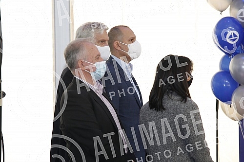 The Minister of Health in the Government of the Republic of Serbia, Dr. Zlatibor Loncar, attended the ceremony on the occasion of the opening of the new special gas filling station and laboratory of the company Messer Tehogas.Ministar zdravlja u Vl