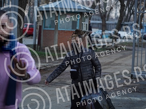 The First Basic Court in Belgrade today lifted the custody of rapper Stefan Djuric Rasta, in which he has been since October 3, 2020, after the police found drugs in his possession. Prvi osnovni sud u Beogradu ukinuo je danas pritvor reperu Stefanu