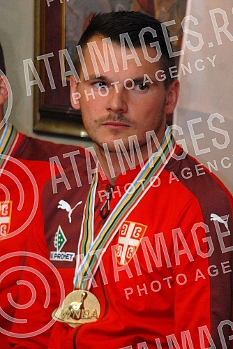 Konferencija za medije Kuglaskog saveza Srbije povodom osvajanja zlatne medalje na Svetskom prvenstvu u Nemackoj. Konferencija za medije Kuglaskog saveza Srbije povodom osvajanja zlatne medalje na Svetskom prvenstvu u Nemackoj.