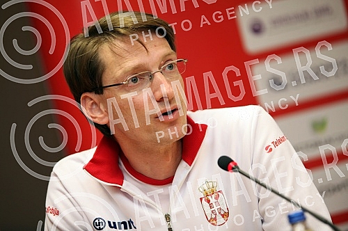 Konferencija za medije u Comtrade na Novom Beogradu povodom osvajanja zlatne medalje Ivane Spavovic i srebrne Asmira Kolasinca na Evropskom prvenstvu u dvorani u Pragu Konferencija za medije u Comtrade na Novom Beogradu povodom osvajanja zlatne medalje Ivane Spavovic i srebrne Asmira Kolasinca na Evropskom prvenstvu u dvorani u Pragu