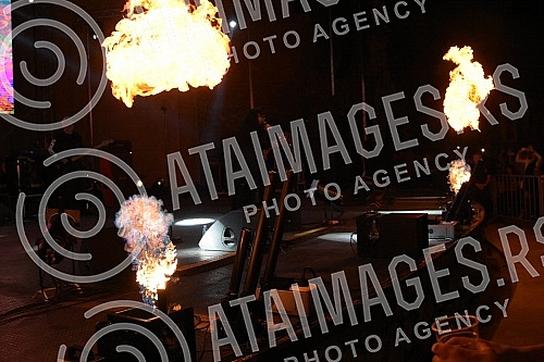 On the occasion of celebrating its 40th birthday, the legendary low rock band Kerber performed on the Summer Stage of the Niska Fortress. Povodom obelezavanja 40. rodjendana, legendarna niska rok grupa Kerber nastupiila je na Letnjoj pozornici Nisk