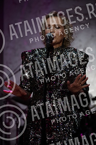 One of the most luxurious voices of the regional music scene, Vanna held her first solo concert in Belgrade in the BitefArtCafe club as part of the tour called 