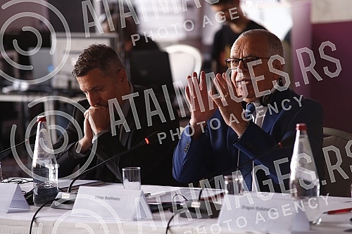 The European Union as a strategic choice conference was held at the Zira Hotel - the experiences of Serbia and Romania.U hotelu Zira odrzana je konferencija Evropska unija kao strateski izbor - iskustva Srbije i Rumunije