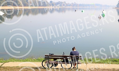 Lake Ada cignalija at Saturday morning.Ada ciganlija u subotu pre podne.