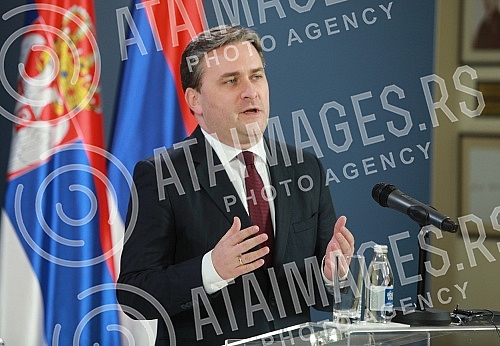 The meeting between the Minister of Foreign Affairs of the Republic of Serbia Nikola Selakovic and the Minister of Foreign Affairs and Foreign Trade of Hungary Peter Szijjarto was held in the Government of the Republic of Serbia, after which the two 