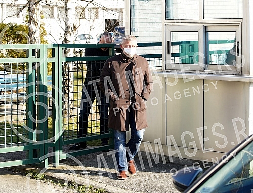 President of FSS, Slavisa Kokeza testified as a citizen at the premises of the Service for the Fight against Organized Crime (SBPOK) in Makis.
Predsednik FSS-a Slavisa Kokeza davao je iskaz u svojstvu gradjana u prostorijama Sluzbe za borbu protiv President of FSS, Slavisa Kokeza testified as a citizen at the premises of the Service for the Fight against Organized Crime (SBPOK) in Makis.
Predsednik FSS-a Slavisa Kokeza davao je iskaz u svojstvu gradjana u prostorijama Sluzbe za borbu protiv