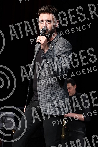 3. Evergreen fest was held at the Theater on the Hill, organized by TO Cukarica, Tangram Center and Touchsound production, and each of the festival participants handed one seedling of Pancic spruce to Cukarica primary schools, appealing to protect en