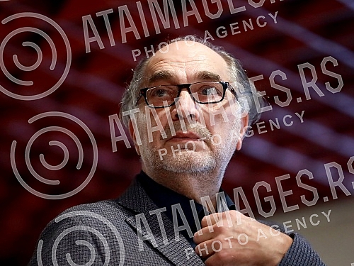 Actor Petar Bozovic was awarded the prize of the Association of dramatic artists of Serbia for his life's work in 2020 - the Dobrica ring award.Glumcu Petru Bozovicu urucena nagrada  Udruzenja dramskih umetnika Srbije za zivotno delo u 2020. godini