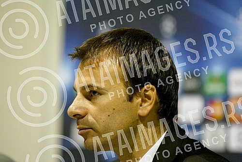 Konferencija za medije FK Partizan i Arsenal FC (England) posle utakmice u grupnoj fazi takmicenja Grupe H (Group H, Champions League) odigrane na stadionu Partizana.