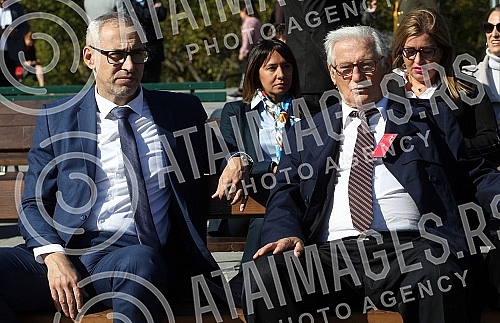 The Jajinci Memorial Park marked the Day of Remembrance for the suffering of Serbs, Roma and Jews at that site in the Second World War, and the state commemorative ceremony was led by Prime Minister Ana Brnabic.U Spomen-parku Jajinci obelezen je Da