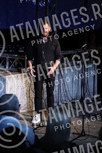 On the stage in the courtyard of the Captain Misa building, the new season of the THEATER theater was solemnly opened with the concert 