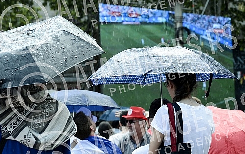 Serbian fans in downtown Belgrade watch soccer match between Costa Rica and Serbia at the World Cup in Russia.
Srpski navijaci u centru Beograda gledaju fudbalsku utakmicu izmedju Kosta Rike i Srbije na Svetskom prvenstvu u Rusiji. Serbian fans in downtown Belgrade watch soccer match between Costa Rica and Serbia at the World Cup in Russia.
Srpski navijaci u centru Beograda gledaju fudbalsku utakmicu izmedju Kosta Rike i Srbije na Svetskom prvenstvu u Rusiji.