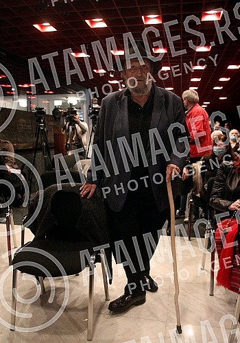 Actor Petar Bozovic was awarded the prize of the Association of dramatic artists of Serbia for his life's work in 2020 - the Dobrica ring award.Glumcu Petru Bozovicu urucena nagrada  Udruzenja dramskih umetnika Srbije za zivotno delo u 2020. godini