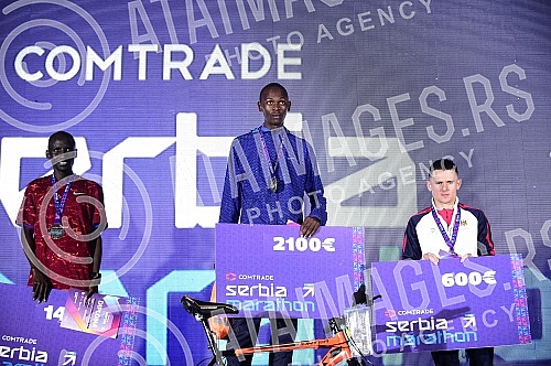 First Comtrade Serbia Marathon in front of the Stark Arena organized by the Athletic Federation of Serbia under the auspices of the City of Belgrade. Prvi omtrade Serbia Marathona ispred Stark arene u organizaciji Atletskog saveza Srbije pod pokrovi