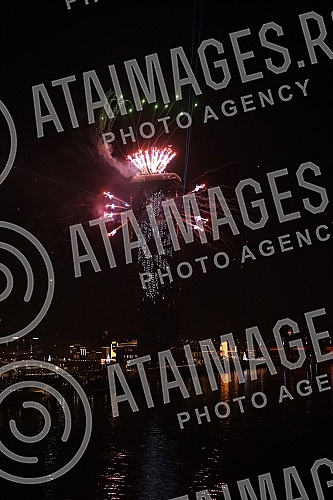 In the spirit of the festive mood, fireworks accompanied by a laser projection were fired from the tallest building in the region, the Belgrade Tower, at midnight between January 13th and 14th.U duhu praznicnog raspolozenja sa najvise zgrade u regi