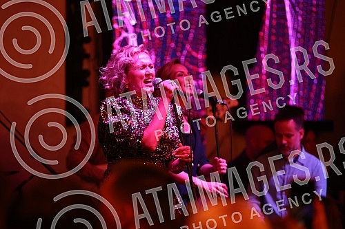 One of the most luxurious voices of the regional music scene, Vanna held her first solo concert in Belgrade in the BitefArtCafe club as part of the tour called 